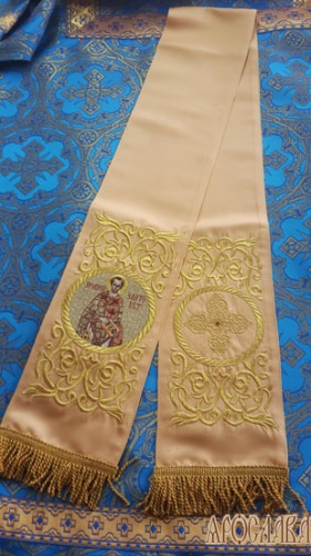 АРТ658. Заклада Евангелие вышитая рисунок Эфес, с вышитой иконой свт.Иоанн Златоуст.