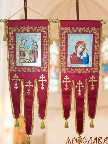 АРТ1062. Хоругви вышитые Виноградная лоза, иконы оргалит. Вышивка с четырех сторон.