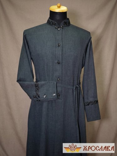 АРТ1102. Подрясник-платье основа русская, ворот греческий, ткань меланж. Вышивка рис №18: ворот, манжеты. На воротнике застежка восьмерка.
