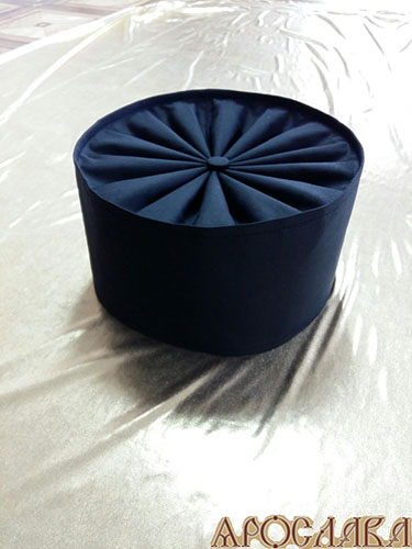 АРТ1616. Скуфия греческая,ткань габардин. Без декоративных элементов. Подклад хлопок. Размер 58,высота 12см.