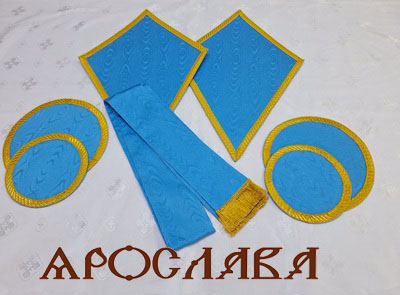 АРТ1832 Платы под кресты, лампаду, подсвечники, с галуном золото. Заклада в Евангелие.
