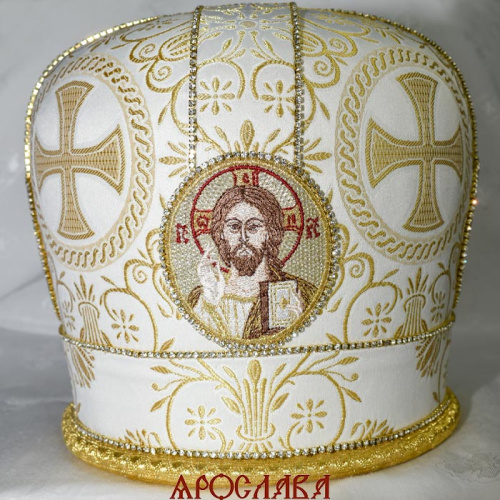 АРТ2633. Митра парча. Иконы вышитые. Расшита стразовой дорожкой.