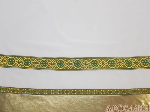 АРТ614. Подризник с отделкой цветным галуном рисунок Орнамент (зеленый с золотом). Ширина галуна 1,7см и 4см.